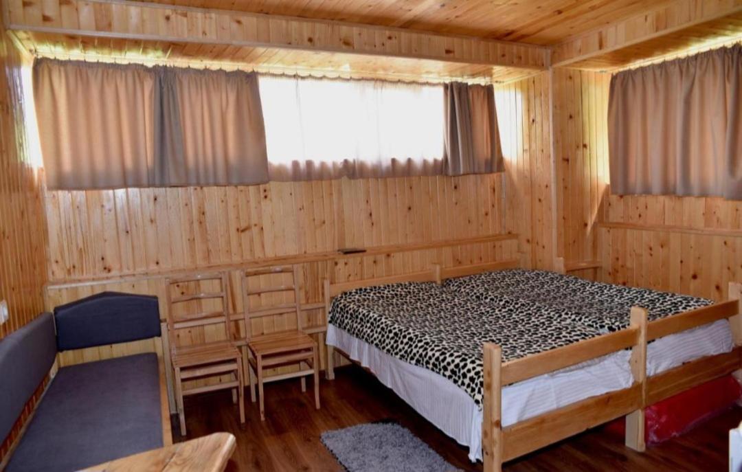 Nikala Bed and Breakfast Τελάβι Δωμάτιο φωτογραφία