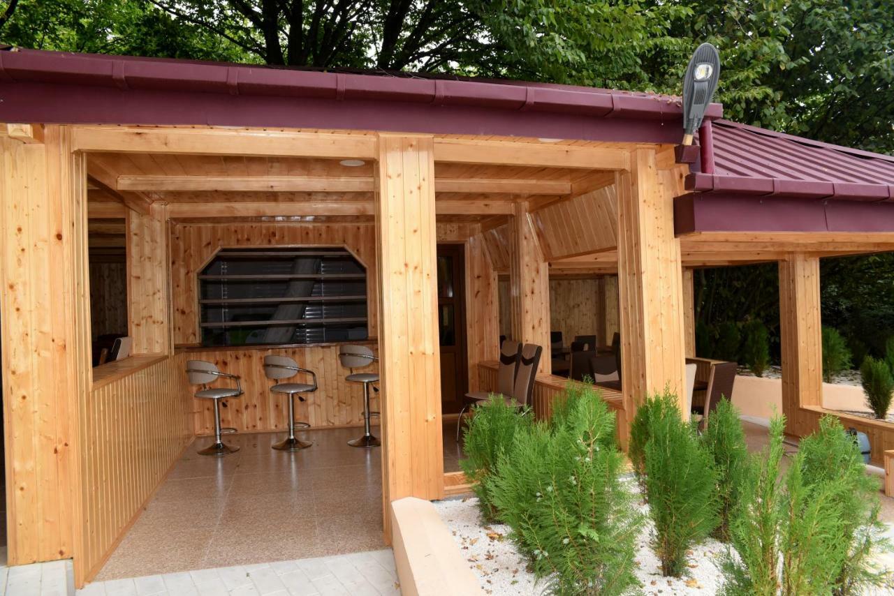 Nikala Bed and Breakfast Τελάβι Εξωτερικό φωτογραφία